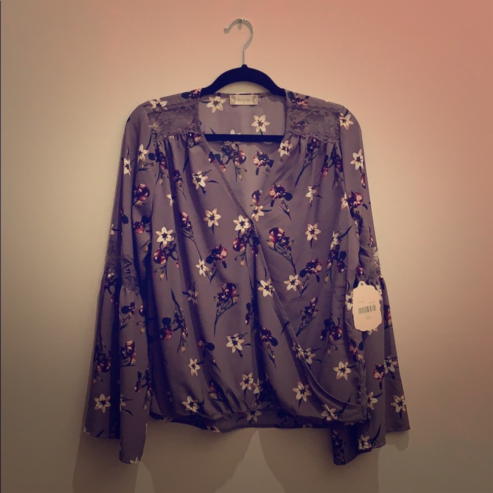 NWT NEVER WORN Altar’d State Bell Sleeve Blouse